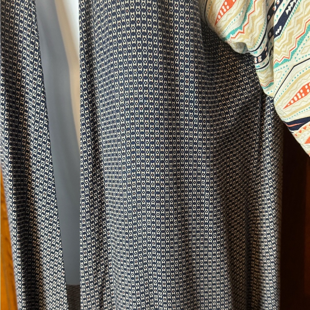 Entro Multicolor Patterned Cover-up - M/L - Picture 4 of 7